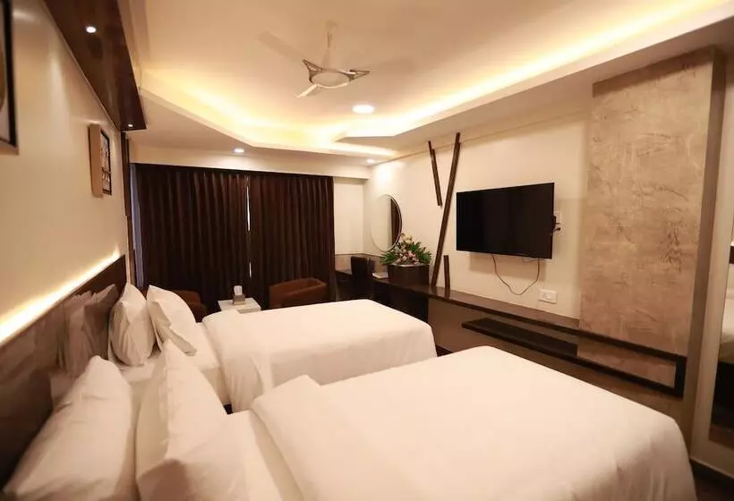 Hotel Park Elanza Chennai