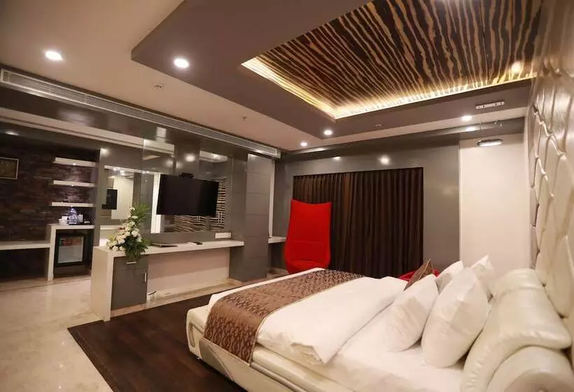 Hotel Park Elanza Chennai