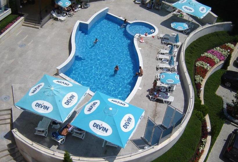 Royal Cove Aparthotel Self Catering