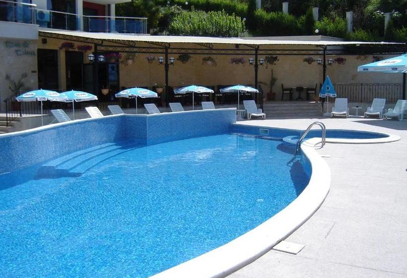 Royal Cove Aparthotel Self Catering