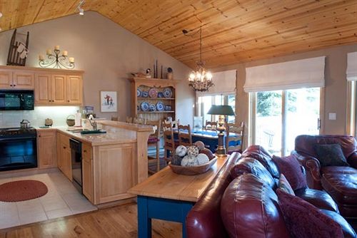 Aspens Condos Collection By Jhrl