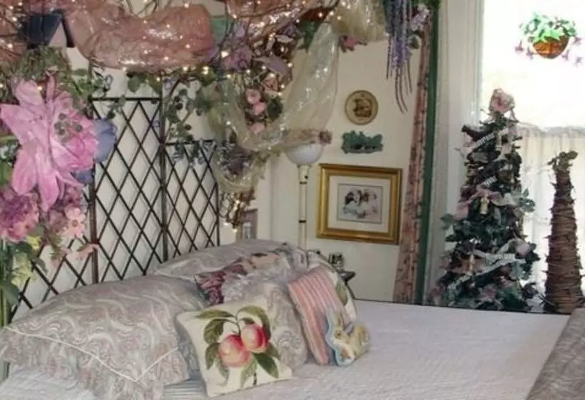 호텔 The Blue Belle Inn Bed And Breakfast