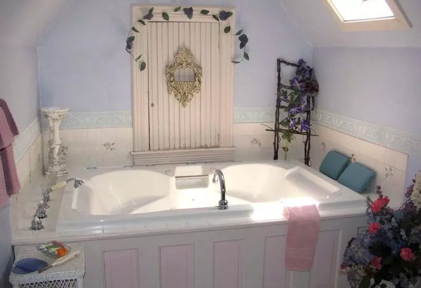 호텔 The Blue Belle Inn Bed And Breakfast