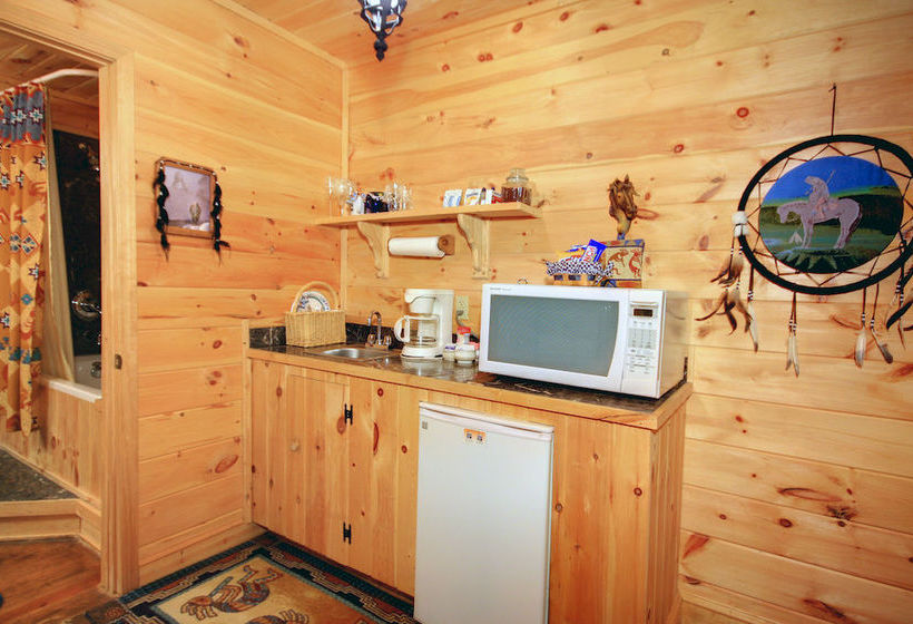 Misty Mountain Ranch B&b