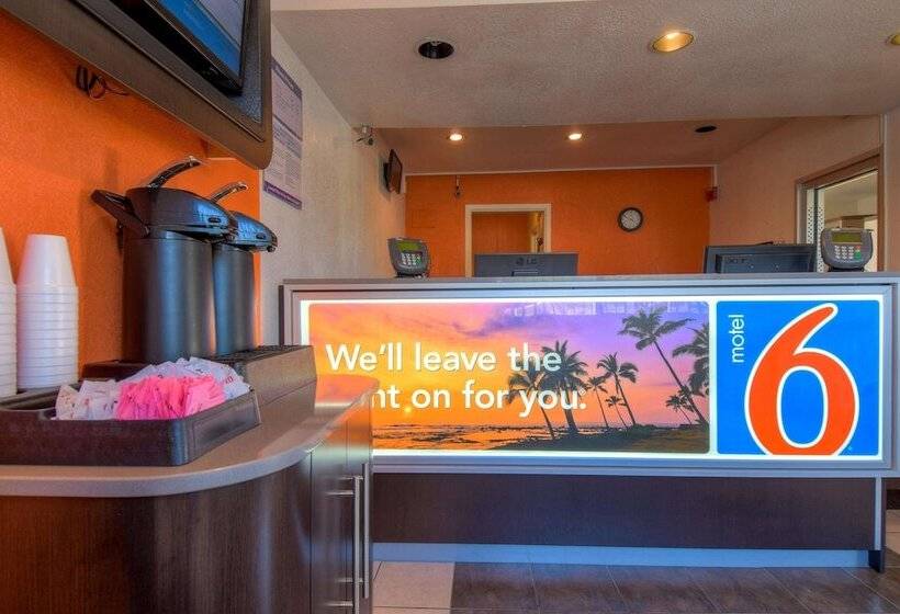 Motel 6san Ysidro, Ca San Diego Border