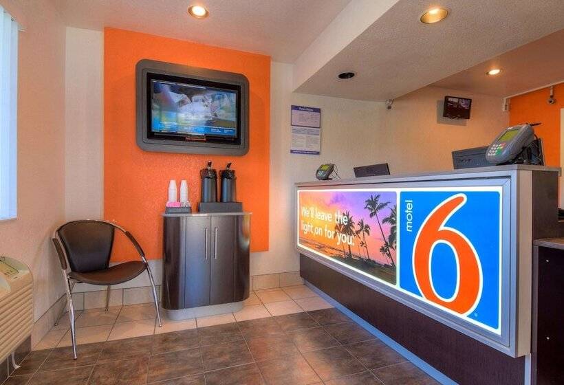 Motel 6san Ysidro, Ca San Diego Border