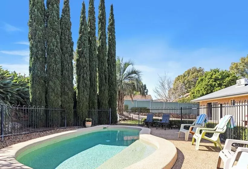 مُتل Great Divide Motor Inn