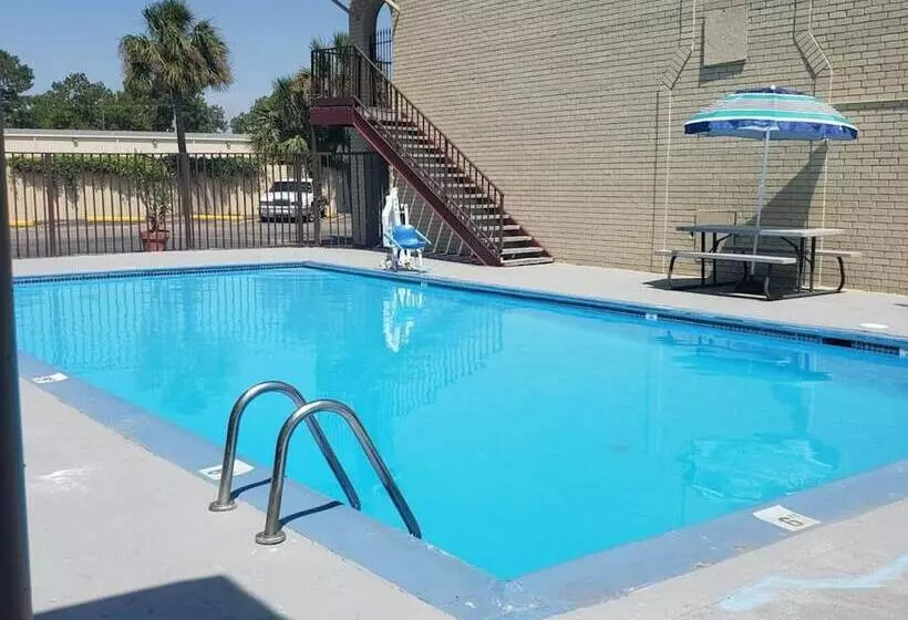 汽车旅馆  Red Roof Inn New Orleans  Westbank