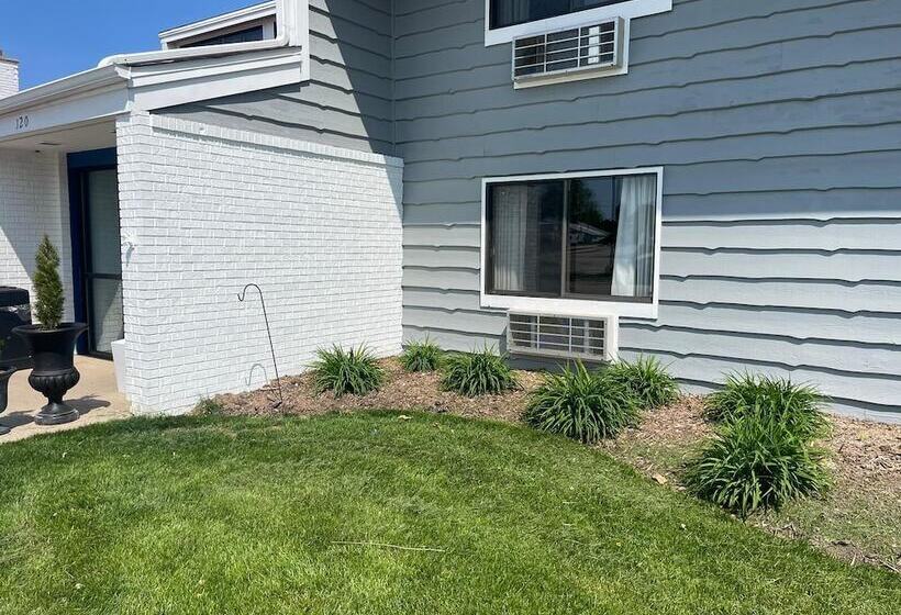 모텔 The Belgium Inn & Suites