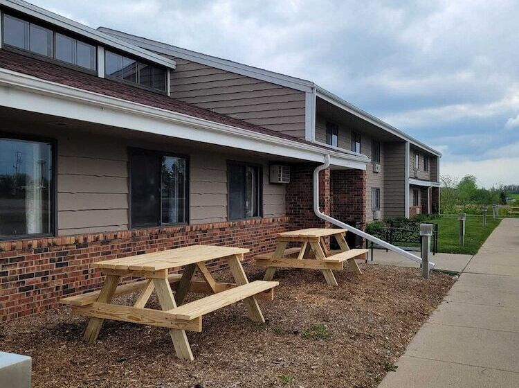 모텔 The Belgium Inn & Suites