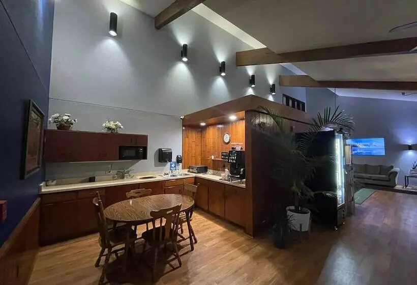 Мотель The Belgium Inn & Suites