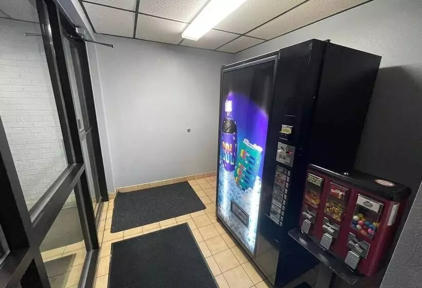 Мотель The Belgium Inn & Suites