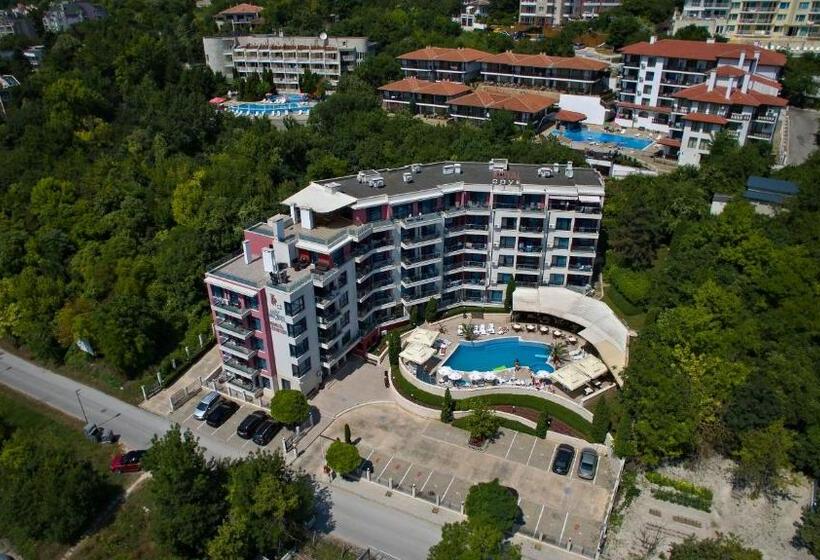 Royal Cove Aparthotel Self Catering