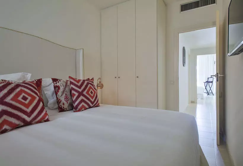 Splendom Suites Pau Clarís