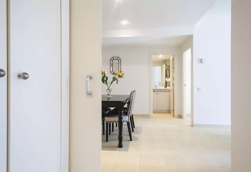 Splendom Suites Pau Clarís