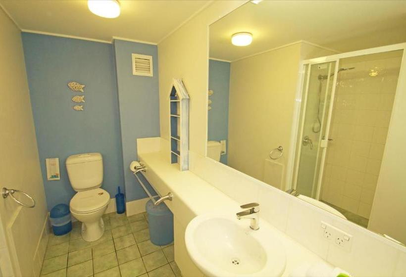 Surf Club Apartments