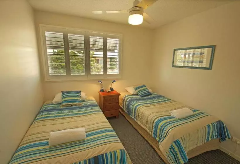 Surf Club Apartments