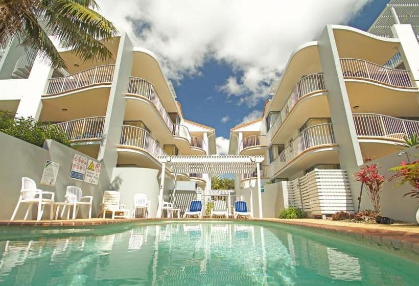 Surf Club Apartments