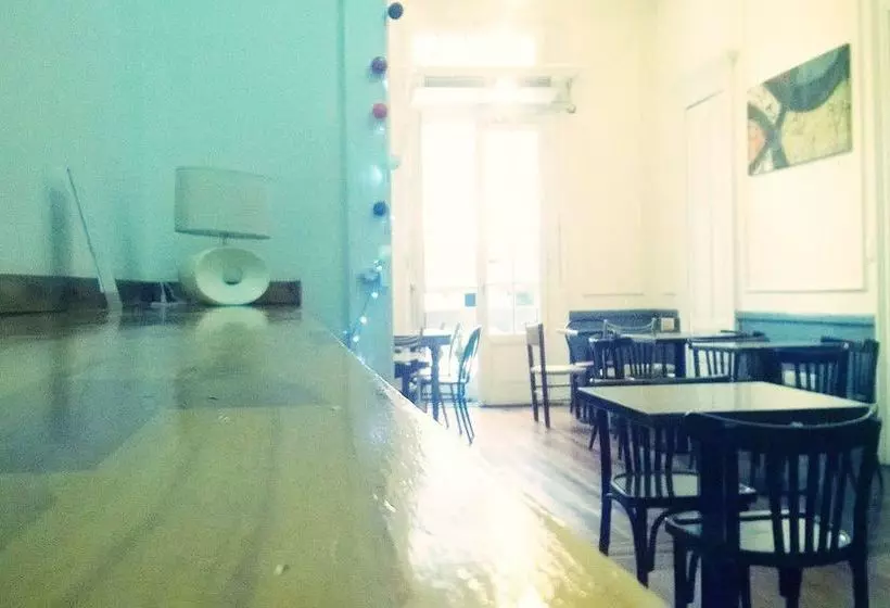 هاستل Urban 011