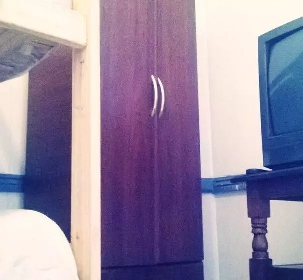 هاستل Urban 011