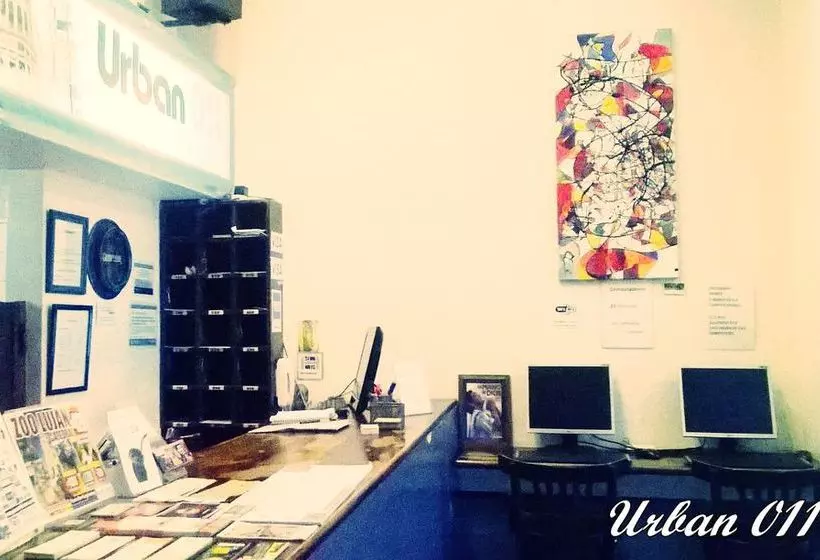 هاستل Urban 011