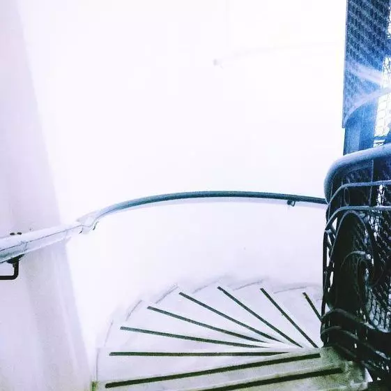 هاستل Urban 011