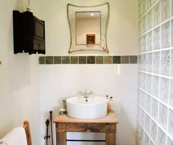 Wilderness B&b 3 Self Contained Rooms Nr Sissinghurst