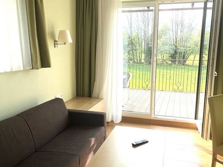 هتل Pension Sommerauer