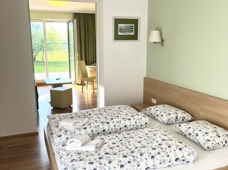 هتل Pension Sommerauer