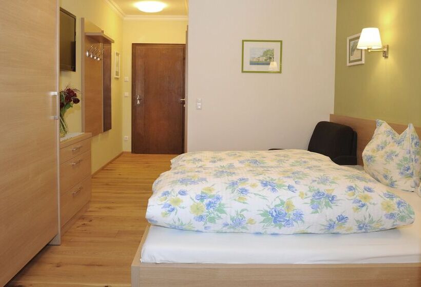 هتل Pension Sommerauer