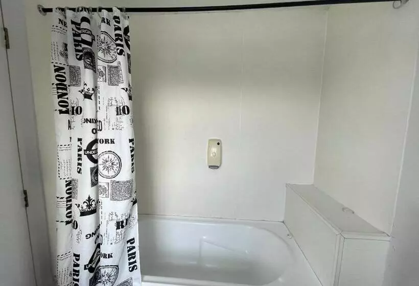 Aaa Northlands Motel