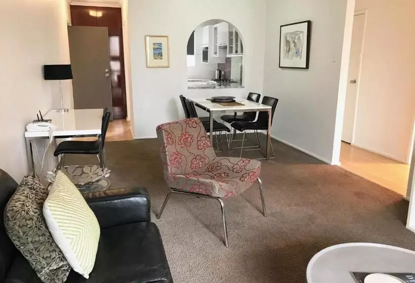 Archer Street – Adelaide Dresscircle Apartments