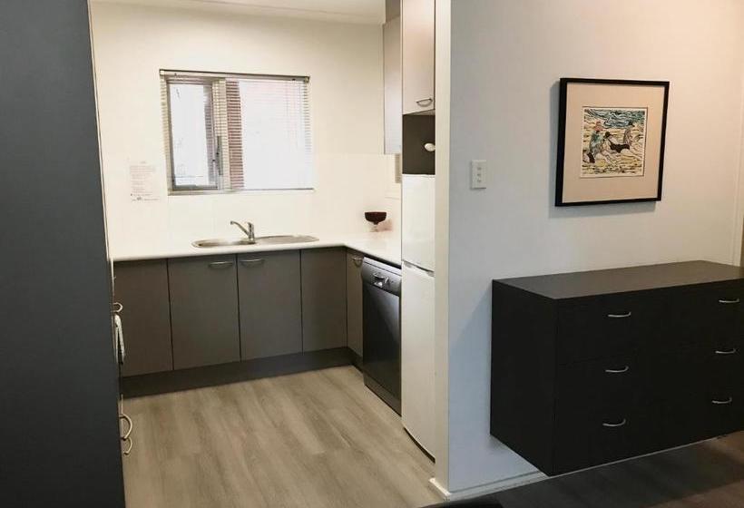 Archer Street – Adelaide Dresscircle Apartments