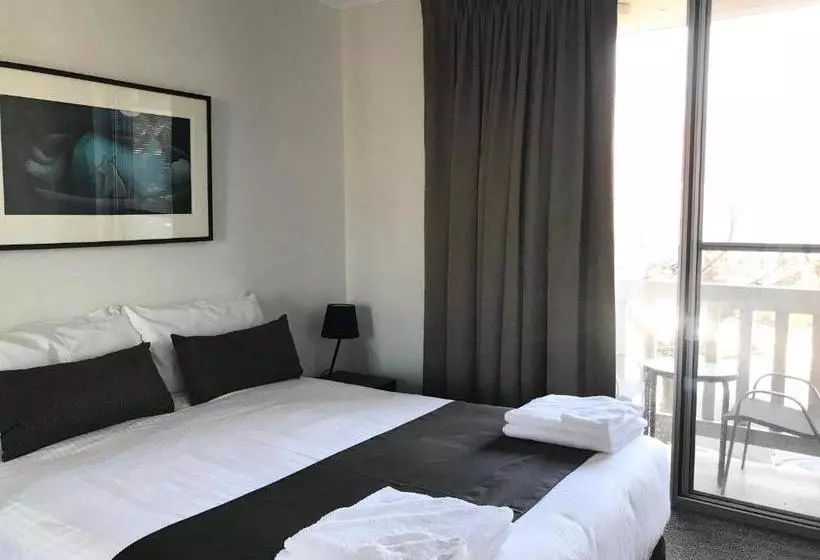 Archer Street – Adelaide Dresscircle Apartments