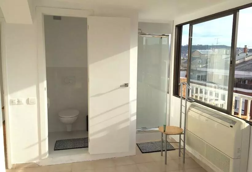 تختخواب و صبحانه The Sky Dome