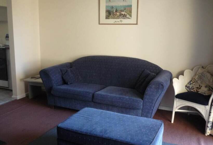 Blackheath Holiday Cabins