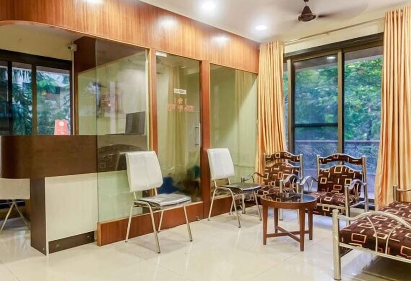 هتل Aishwarya Residency