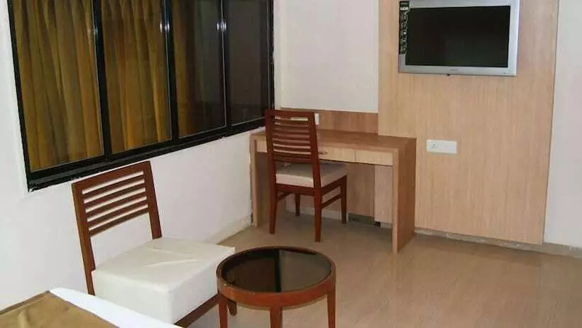 Hotel Aishwarya Residency