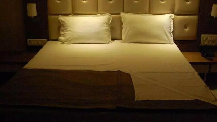 Hotel Aishwarya Residency