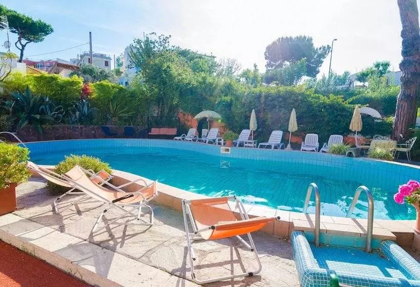 Отель Aragonese