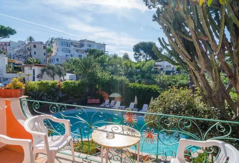 Отель Aragonese