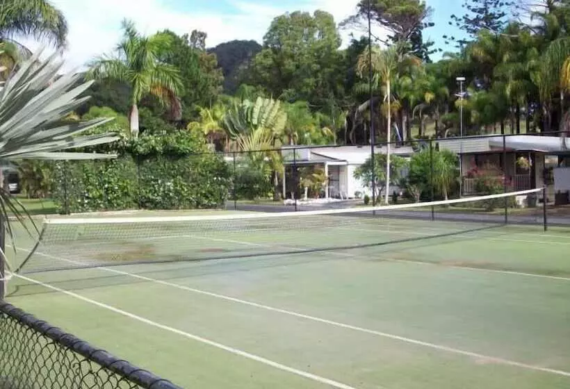 هتل Banana Coast Caravan Park