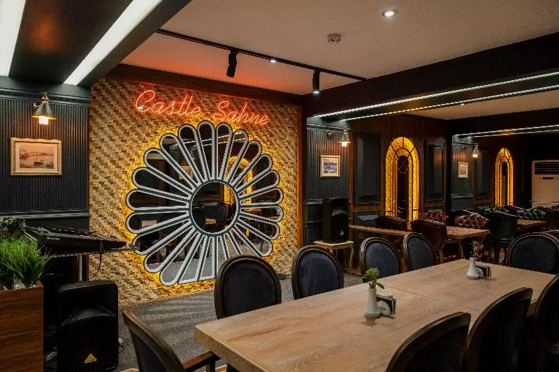 Hotel Castle Old Town