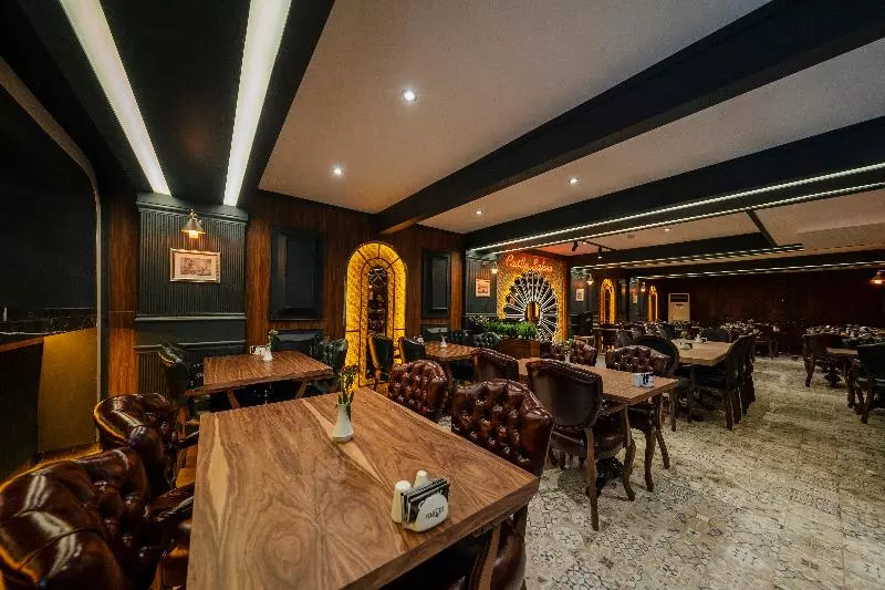 Hotel Castle Old Town