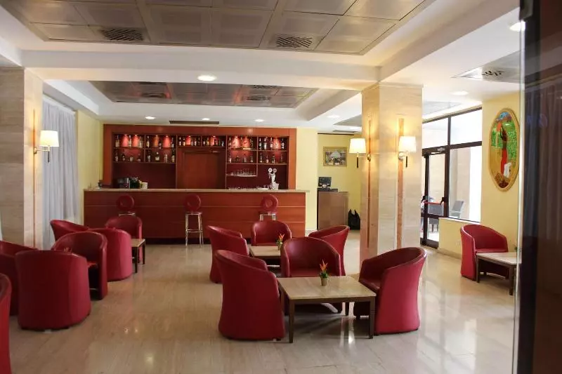 هتل Djeuga Palace