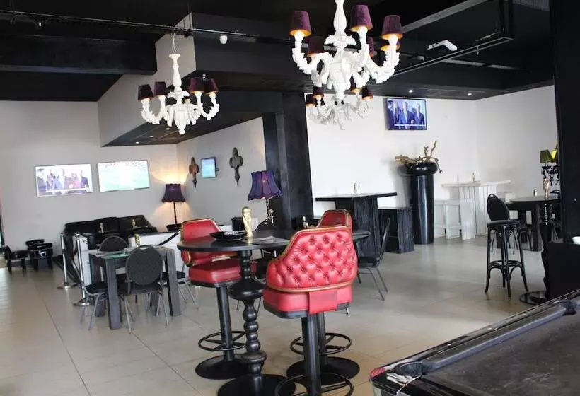 هتل Djeuga Palace