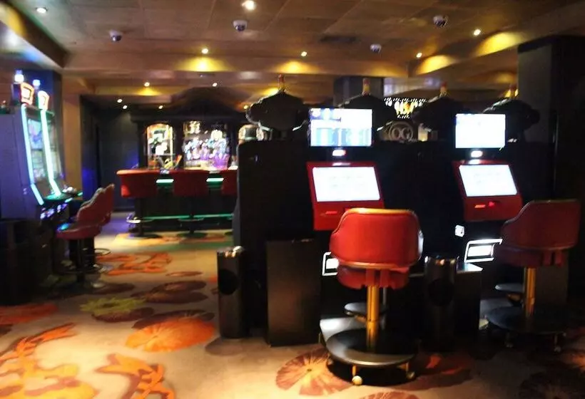 هتل Djeuga Palace