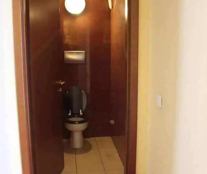 هتل Djeuga Palace