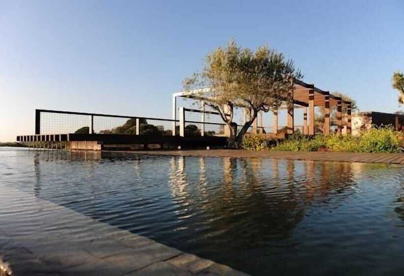 فندق Eco Suites Resort