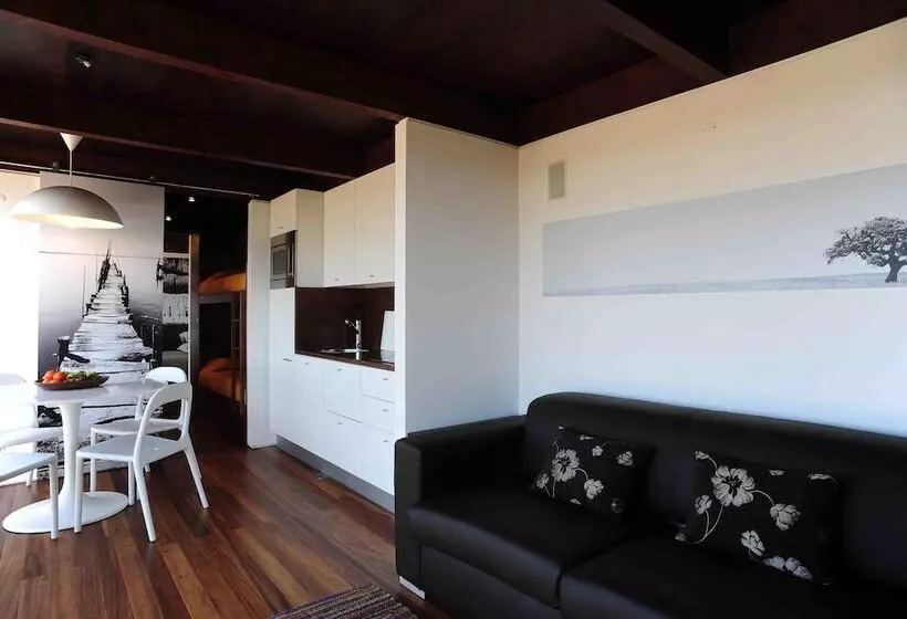 هتل Eco Suites Resort